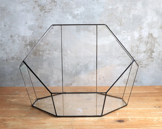 Obsidian - geometrisches Terrarium